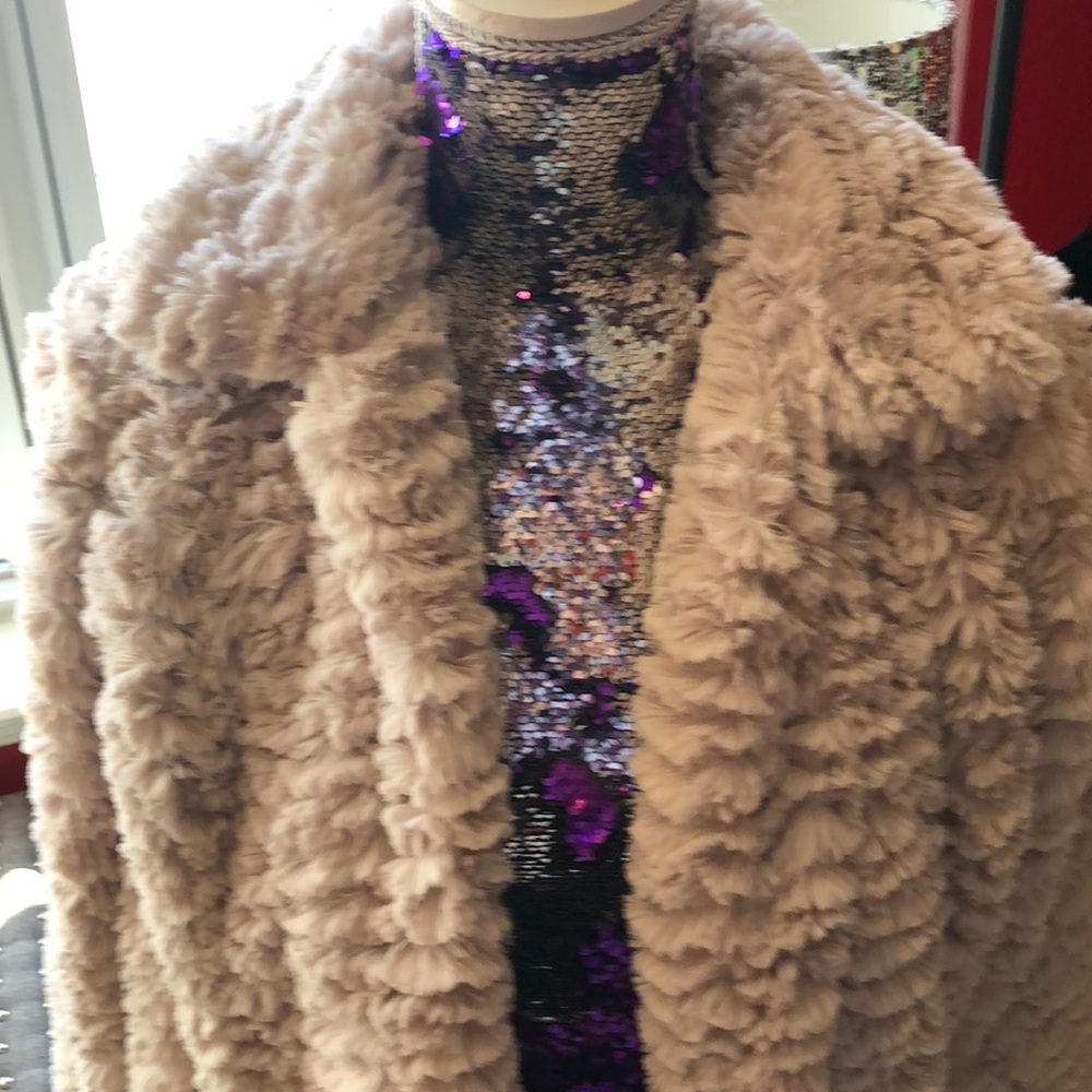 Jacket - Picture 5 of 5